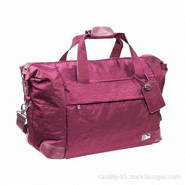 Traveling bag, measures 20 x 13 x 9"